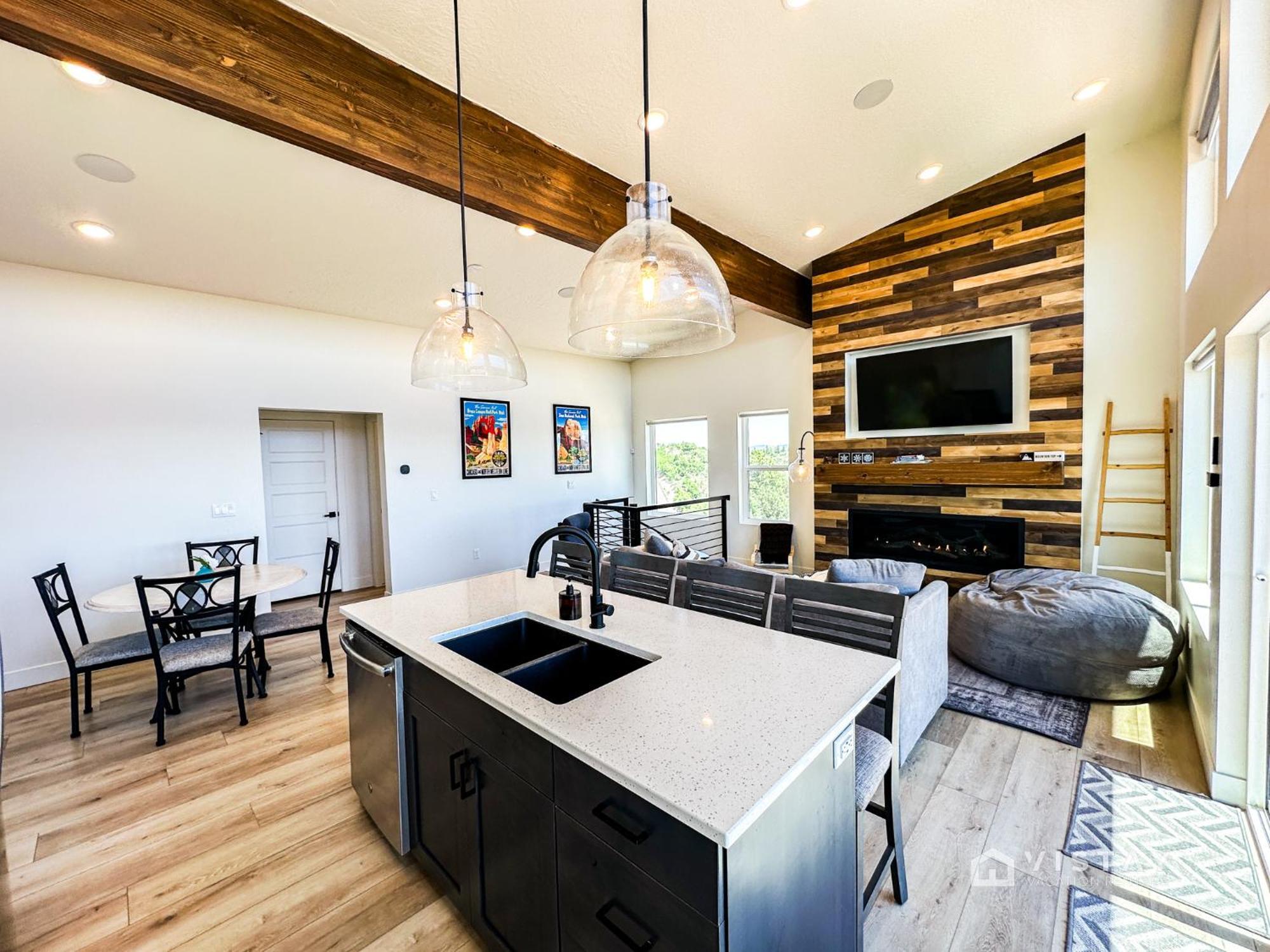 Bryce View Cabin - New Cabin With Amazing Views! Alton Buitenkant foto